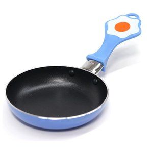 🍳 Super Cute Evriholder EZ Eggs Petite Cooking Pan, Red & Blue, One Size